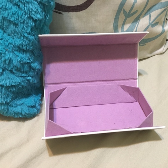 EUC Jill Stuart sunglasses case main image 6
